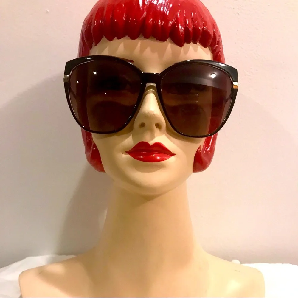 Von Zipper ‘Begonia’ black frame, yellow metal hinges oversized sunglass…